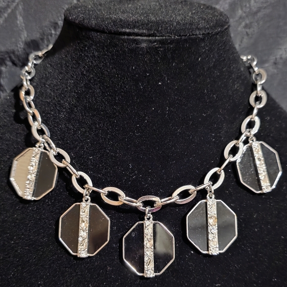 Ann Taylor 16 In Silver And Black Necklace with Geometric Cz Charms - Picture 3 of 3